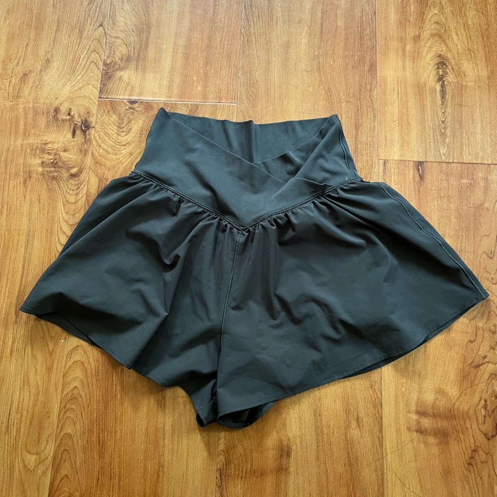 aerie crossed waist band flowy shorts